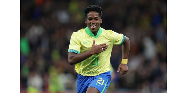 A Escolha Entre a Paixão e o Desempenho no Futebol A Escolha Entre a Paixão e o Desempenho no Futebol